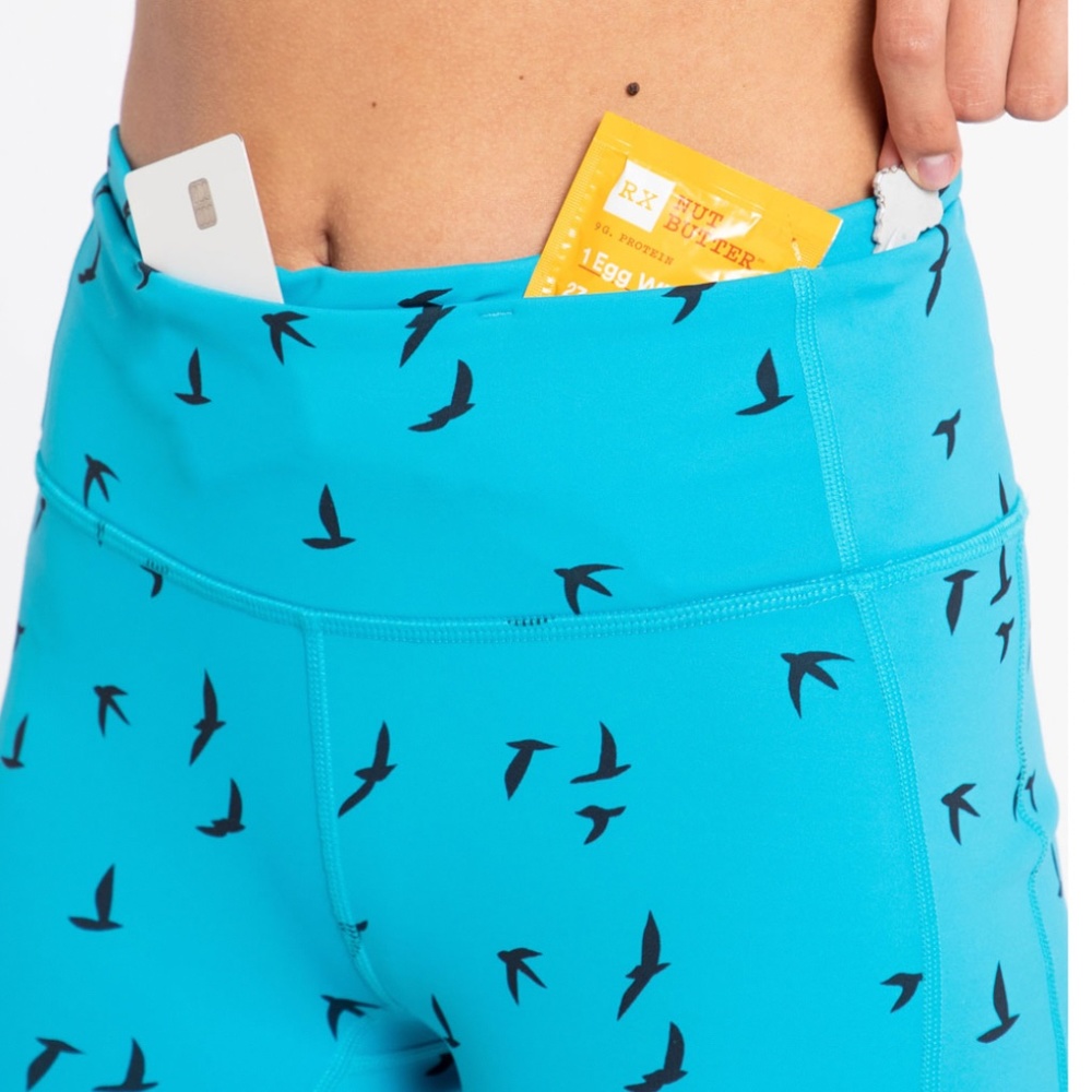 Size 12 Oiselle O-mazing Power Shorts in Bold Blue Flying Bird Print